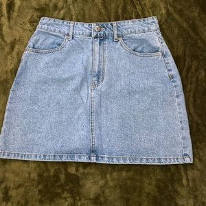 high waisted denim skirt